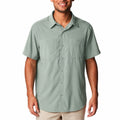 Chemise homme L en tissu tissé vert sauge à manches courtes avec poches poitrine